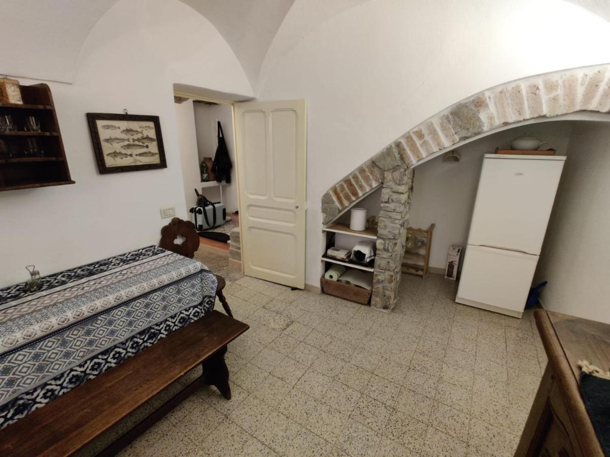 Casa Del Gufo Apartment Perinaldo Luaran gambar