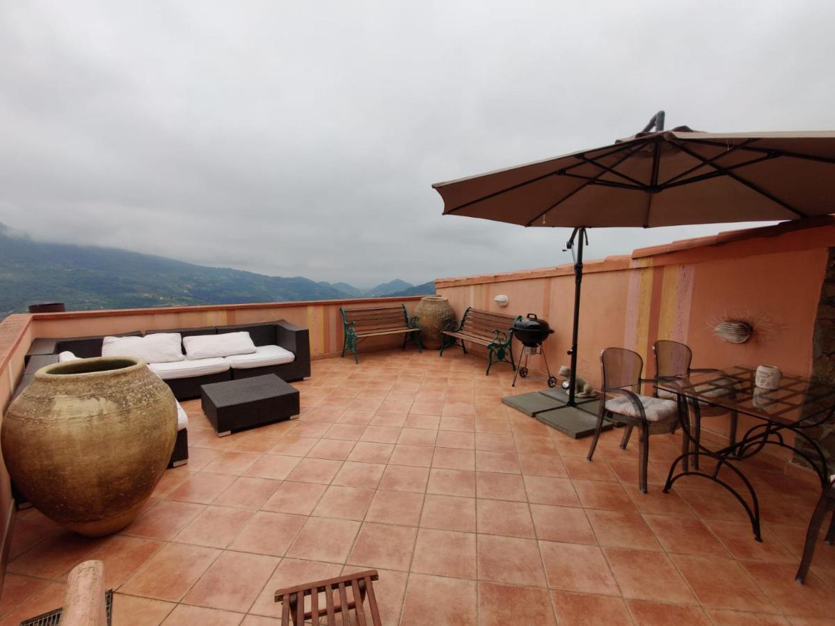 Casa Del Gufo Apartment Perinaldo Luaran gambar