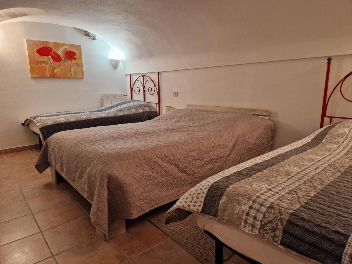 Casa Del Gufo Apartment Perinaldo Luaran gambar